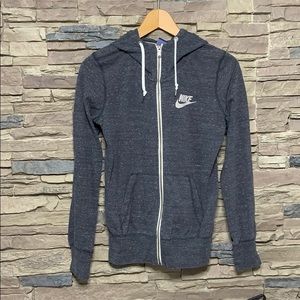 Nike • zip up